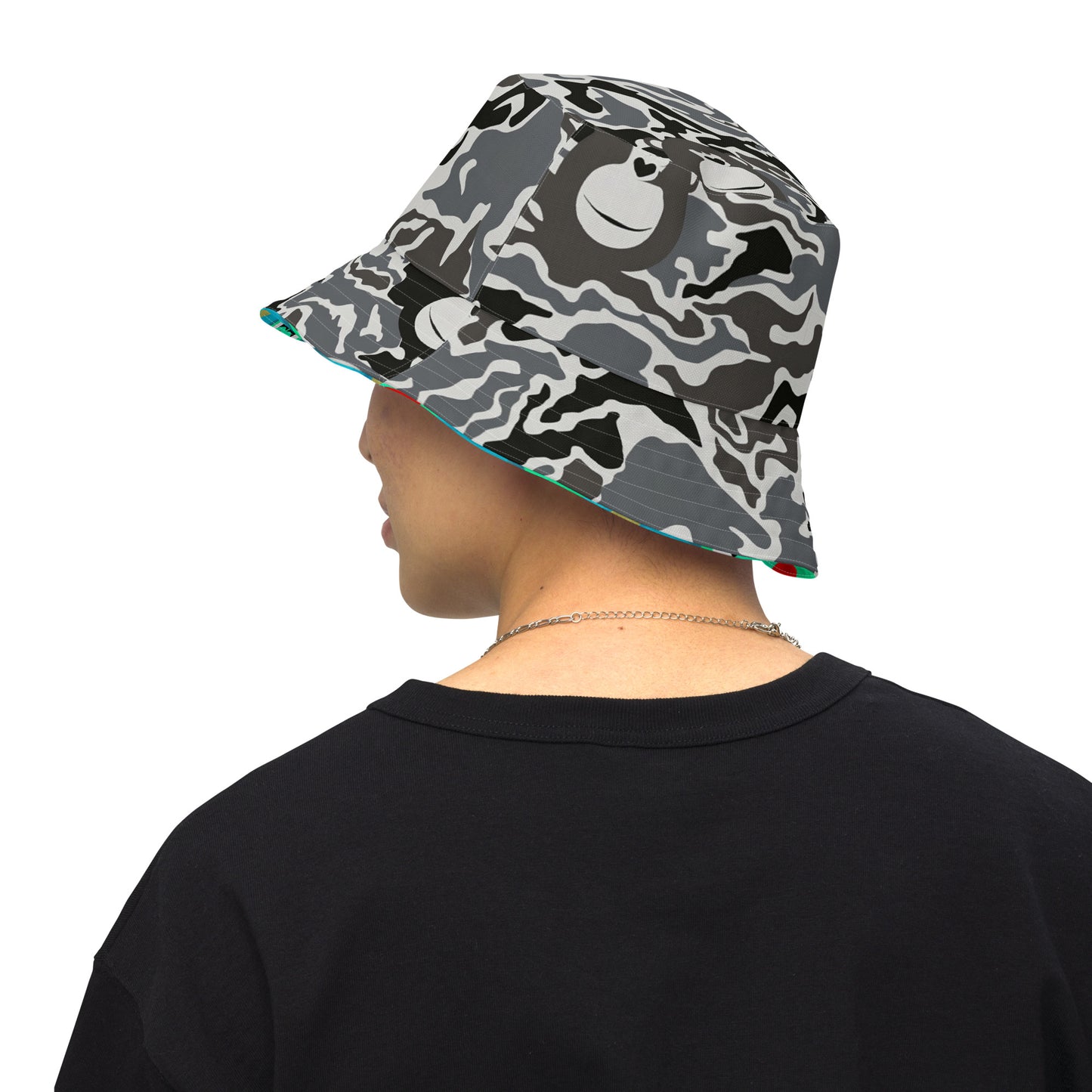 Camo Heart Reversible bucket hat